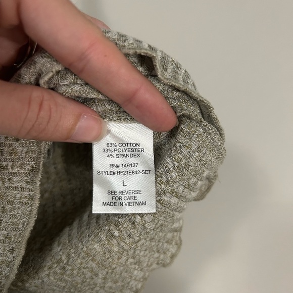 HYFVE Women's Cropped Spaghetti Strap Top, Size L - Picture 5 of 6